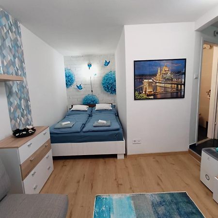 Skyblue Apartment Budapeste Exterior foto