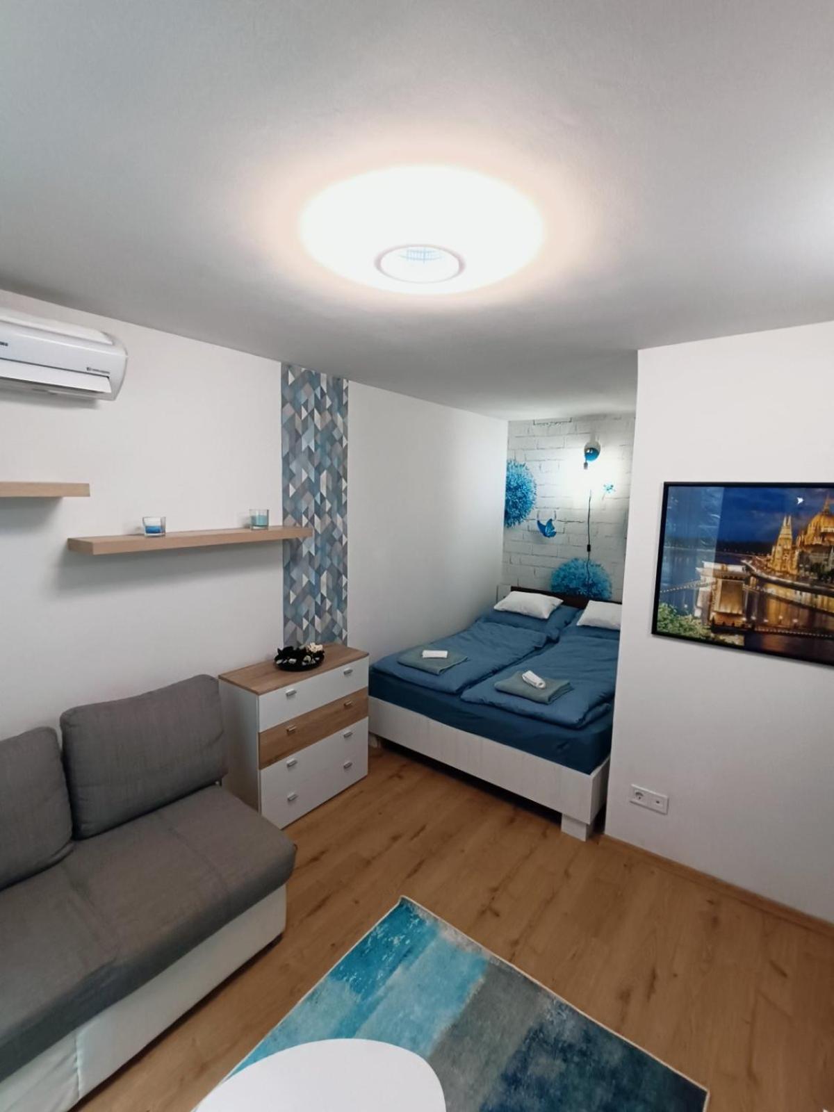 Skyblue Apartment Budapeste Exterior foto
